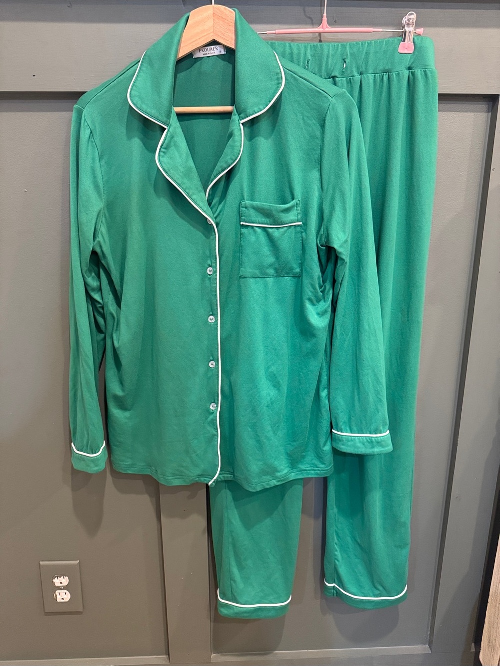 Classic Women's Green Piped Pajama Set